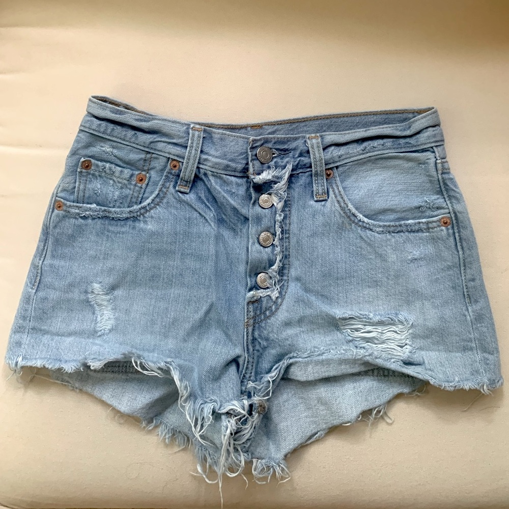Levi’s 501 Shorts, Size 25